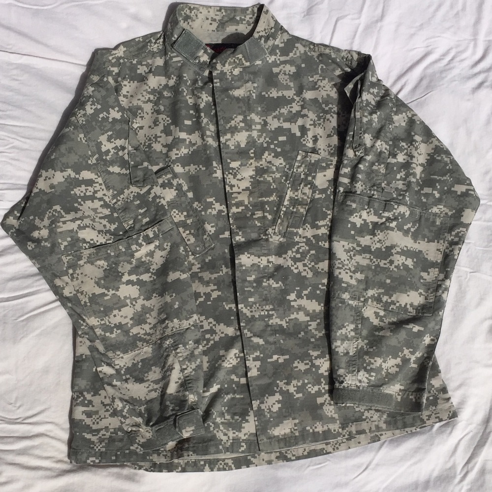 Men’s Prestige Tactical Wear Shirt!